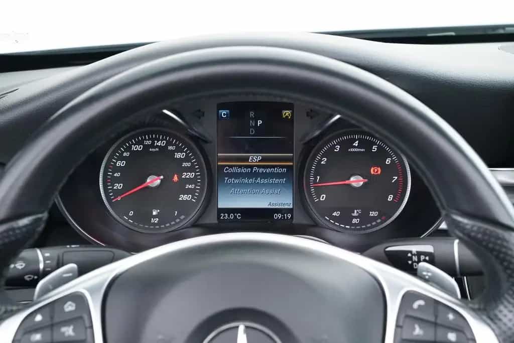 Mercedes-Benz C-Class 200 CABRIOLET AMG-LINE 9G-TRONIC SCHECKHEFT 11/2017-photo-22