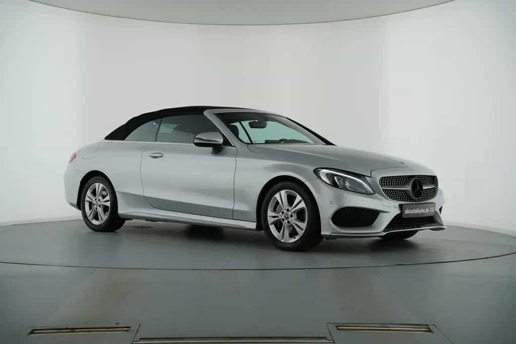 Mercedes-Benz C-Class 200 CABRIOLET AMG-LINE 9G-TRONIC SCHECKHEFT 11/2017-photo-4