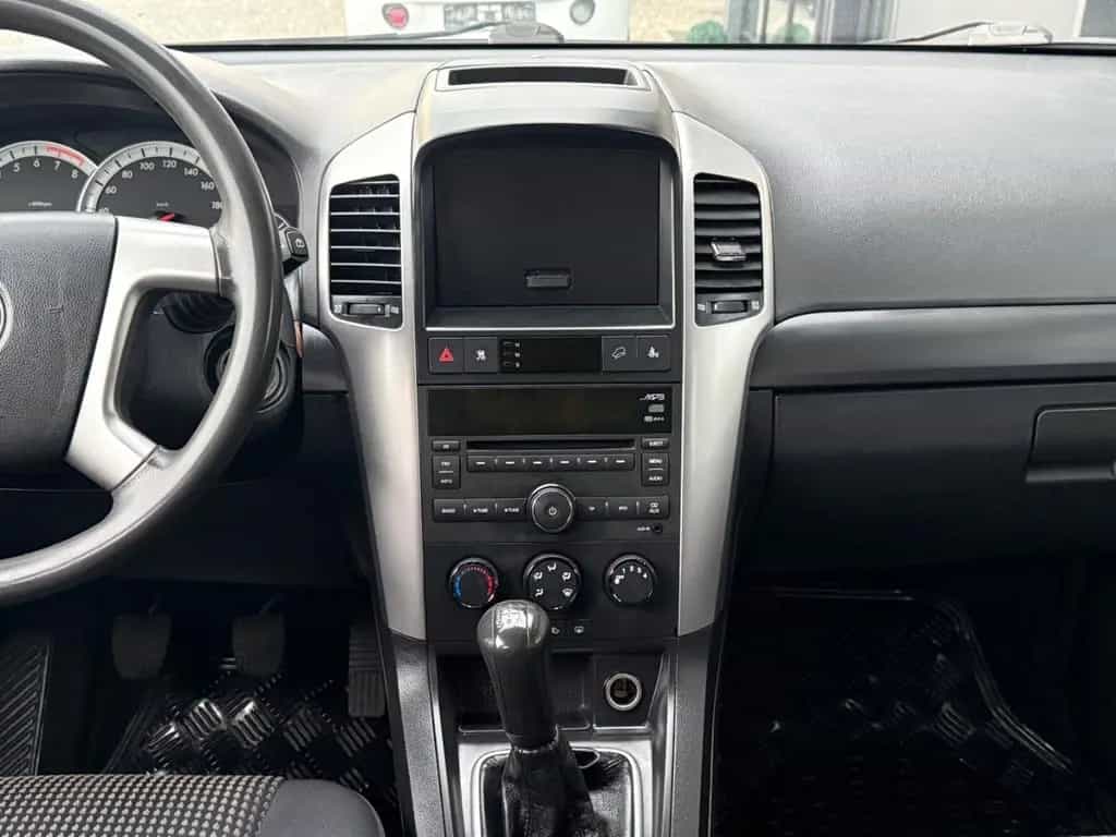 Chevrolet Captiva 2.4 LS 2WD 7-SITZ/AHK/PDC/LMF+TÜV 09.27 12/2008-photo-11