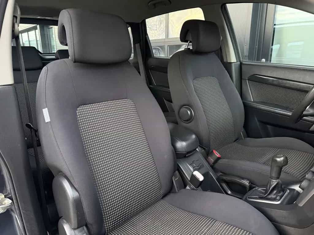 Chevrolet Captiva 2.4 LS 2WD 7-SITZ/AHK/PDC/LMF+TÜV 09.27 12/2008-photo-14