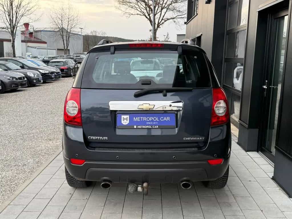 Chevrolet Captiva 2.4 LS 2WD 7-SITZ/AHK/PDC/LMF+TÜV 09.27 12/2008-photo-3