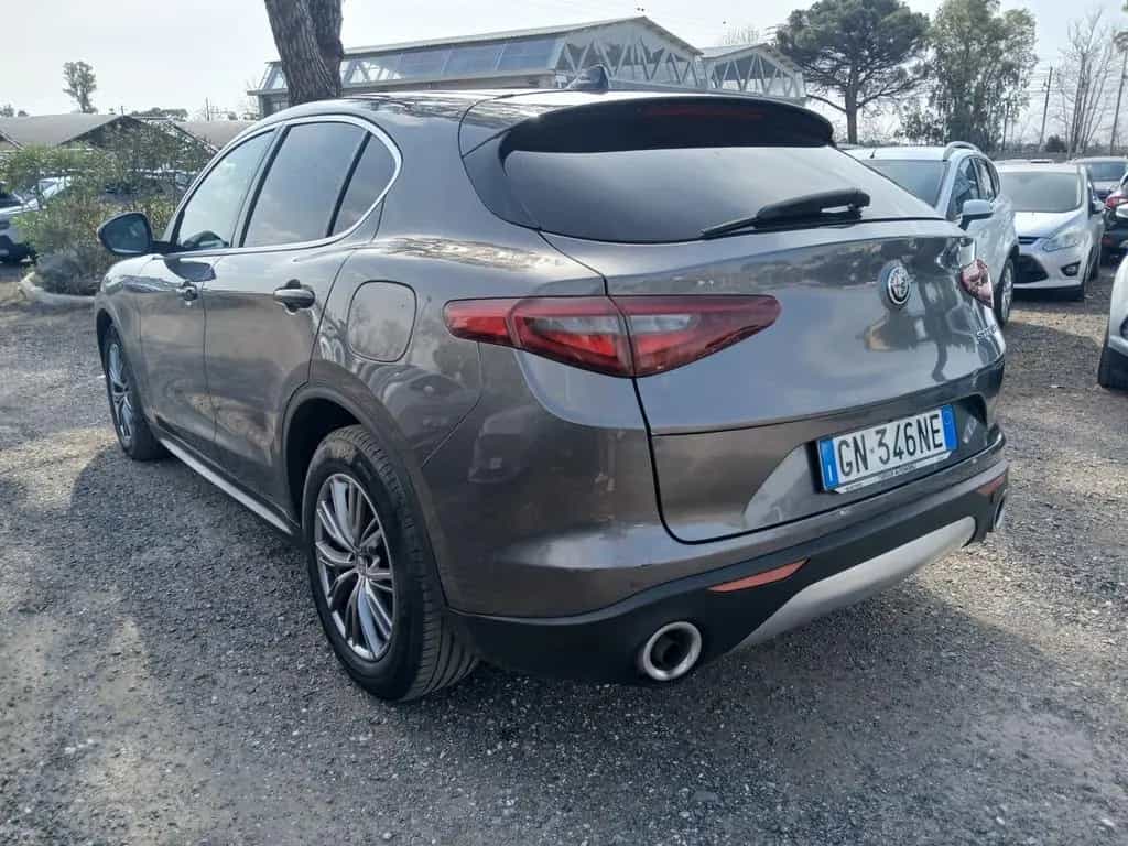 Alfa Romeo Stelvio 2.2 Turbodiesel 180 CV AT8 RW 02/2018-photo-6