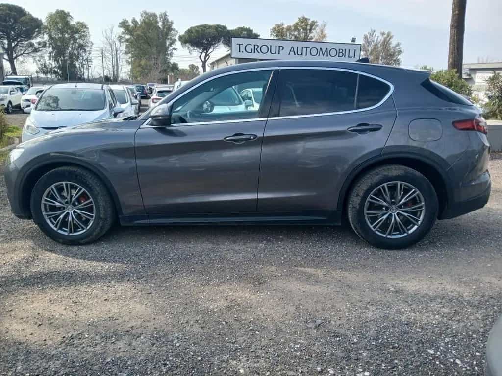 Alfa Romeo Stelvio 2.2 Turbodiesel 180 CV AT8 RW 02/2018-photo-7