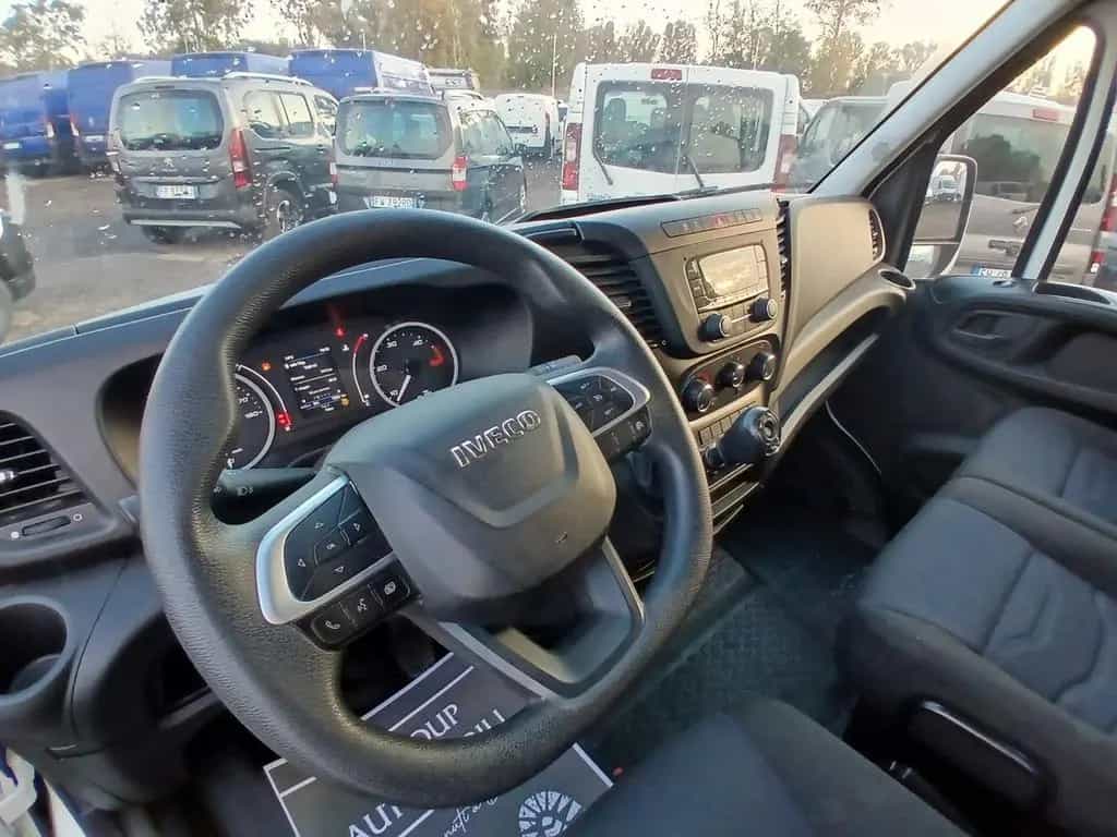 Iveco Daily 35S12V 2.3 HPT PC-TM Furgone 04/2021-photo-13