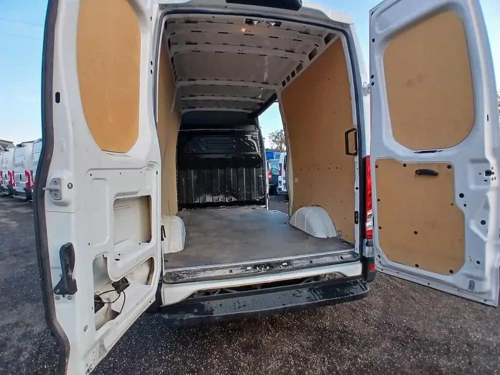 Iveco Daily 35S12V 2.3 HPT PC-TM Furgone 04/2021-photo-9