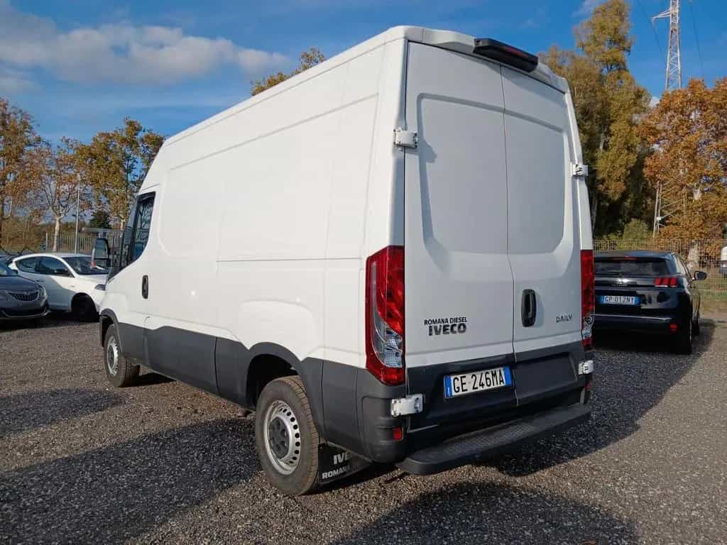 Iveco Daily 35 H2 2.3 TM PN Cabinato 04/2021-photo-6