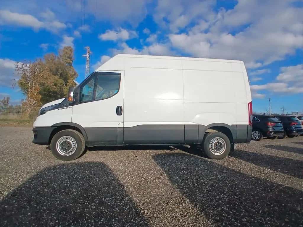 Iveco Daily 35 H2 2.3 TM PN Cabinato 04/2021-photo-7