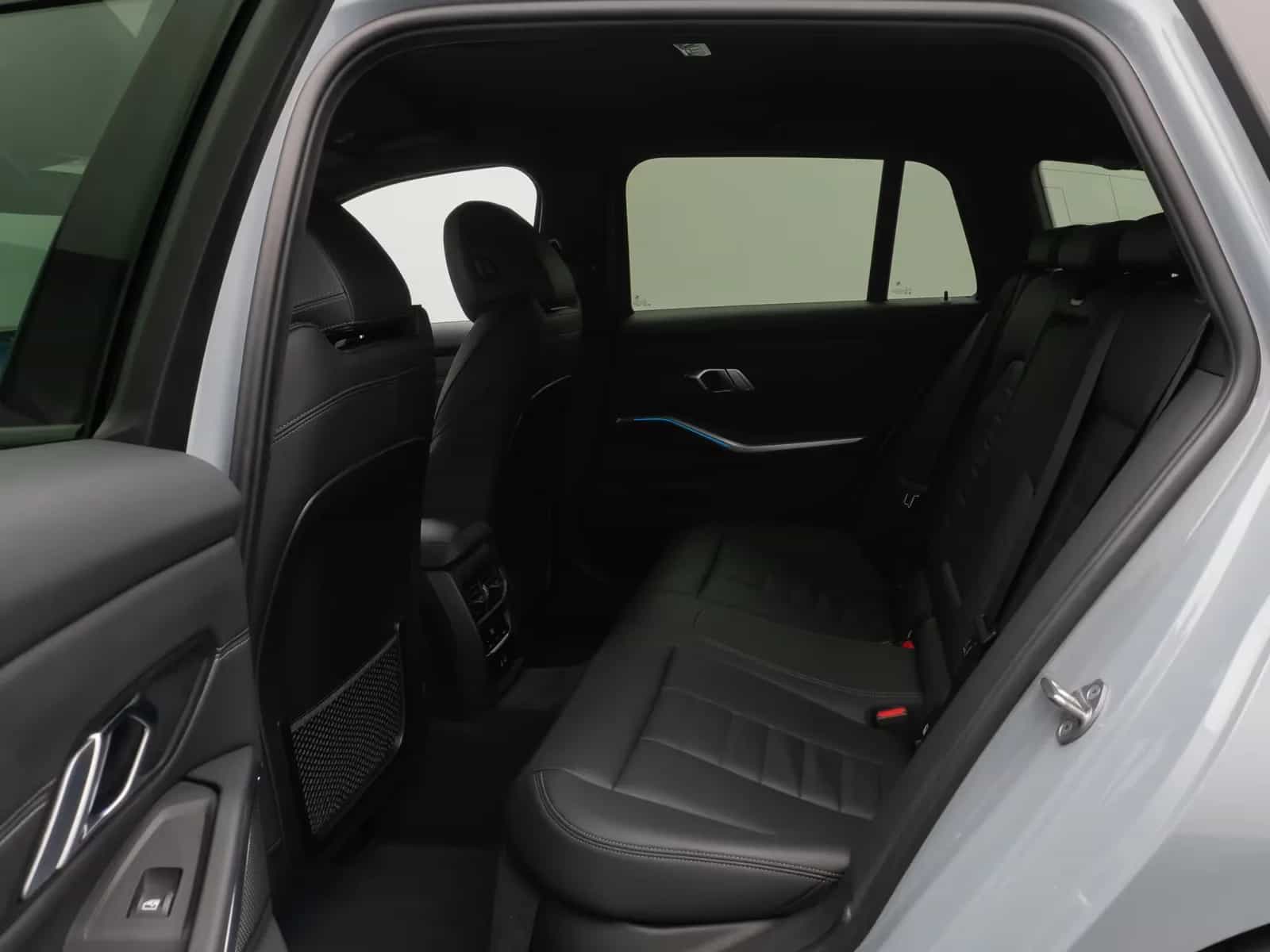 BMW 3 Series 320 d Touring LCI *HUD*LED*PDC*NAVI*AHK* 03/2023-photo-25