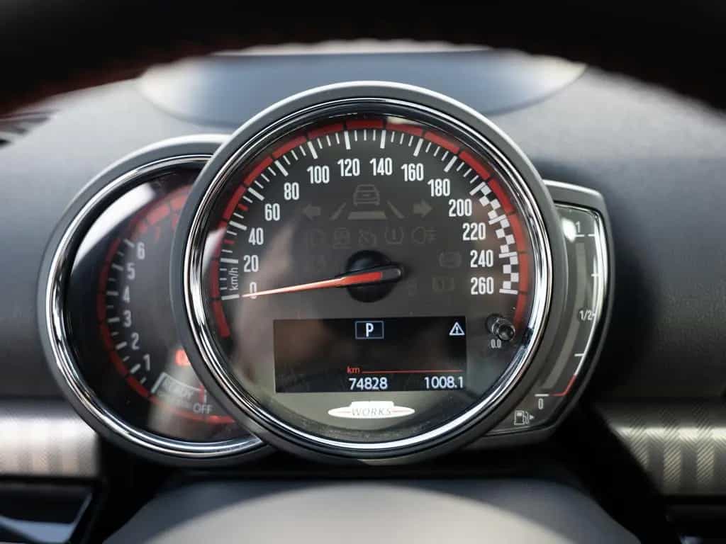 MINI John Cooper Works Clubman Clubman John Cooper Works ALL4 PANO HUD LED ACC 10/2018-photo-12