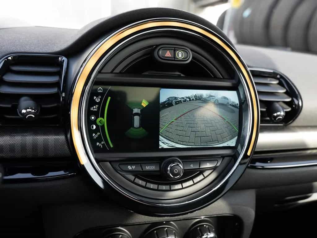 MINI John Cooper Works Clubman Clubman John Cooper Works ALL4 PANO HUD LED ACC 10/2018-photo-16