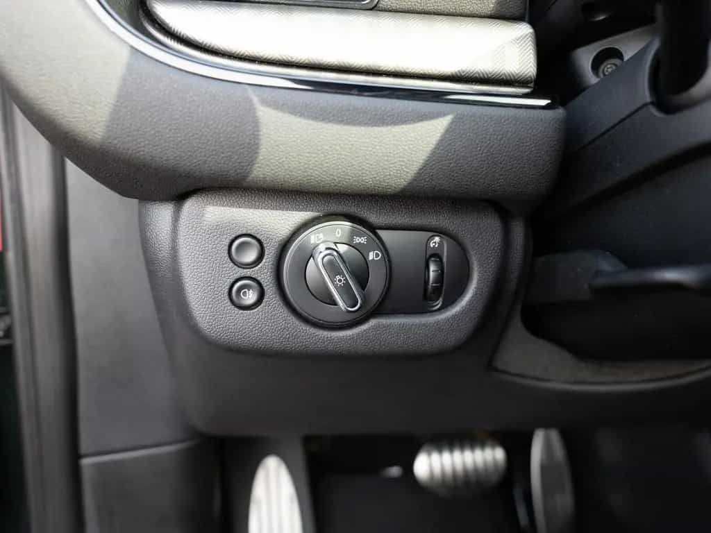 MINI John Cooper Works Clubman Clubman John Cooper Works ALL4 PANO HUD LED ACC 10/2018-photo-23