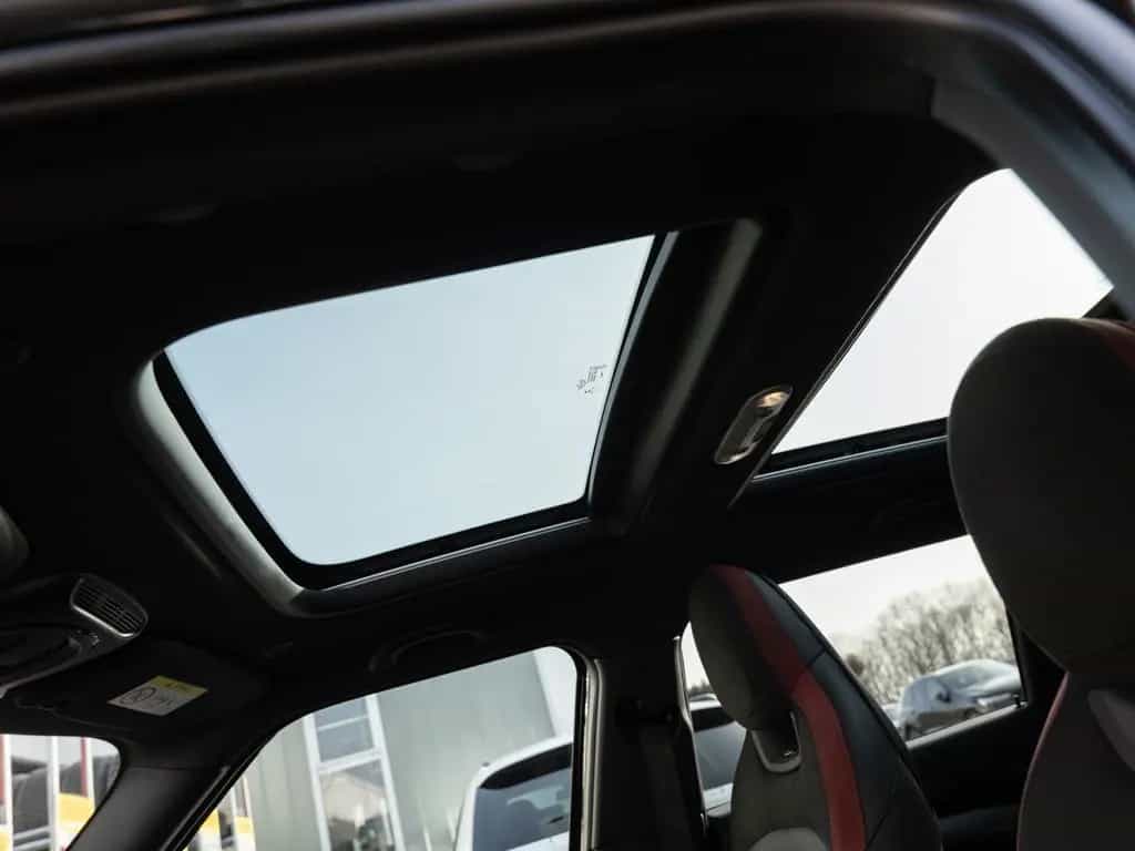 MINI John Cooper Works Clubman Clubman John Cooper Works ALL4 PANO HUD LED ACC 10/2018-photo-25