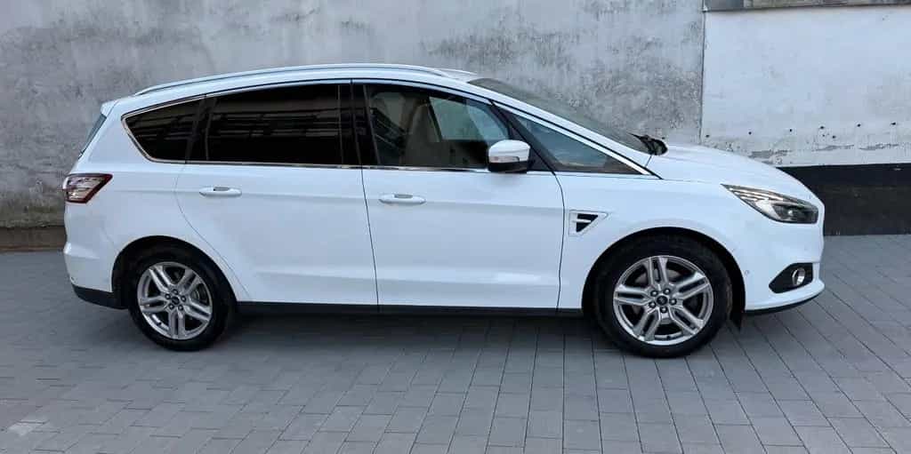 Ford S-Max Titanium 7-Sitzer Leder Navi LED Kamera 05/2018-photo-3