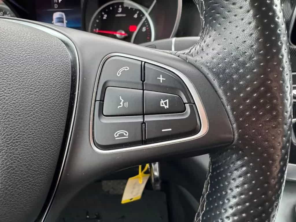 Mercedes-Benz V-Class 250 07/2022-photo-11