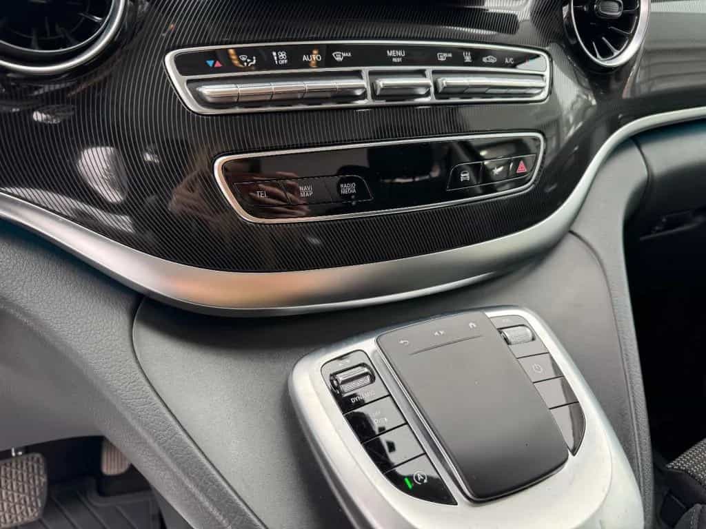 Mercedes-Benz V-Class 250 07/2022-photo-12