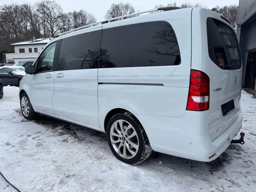Mercedes-Benz V-Class 250 07/2022-photo-4