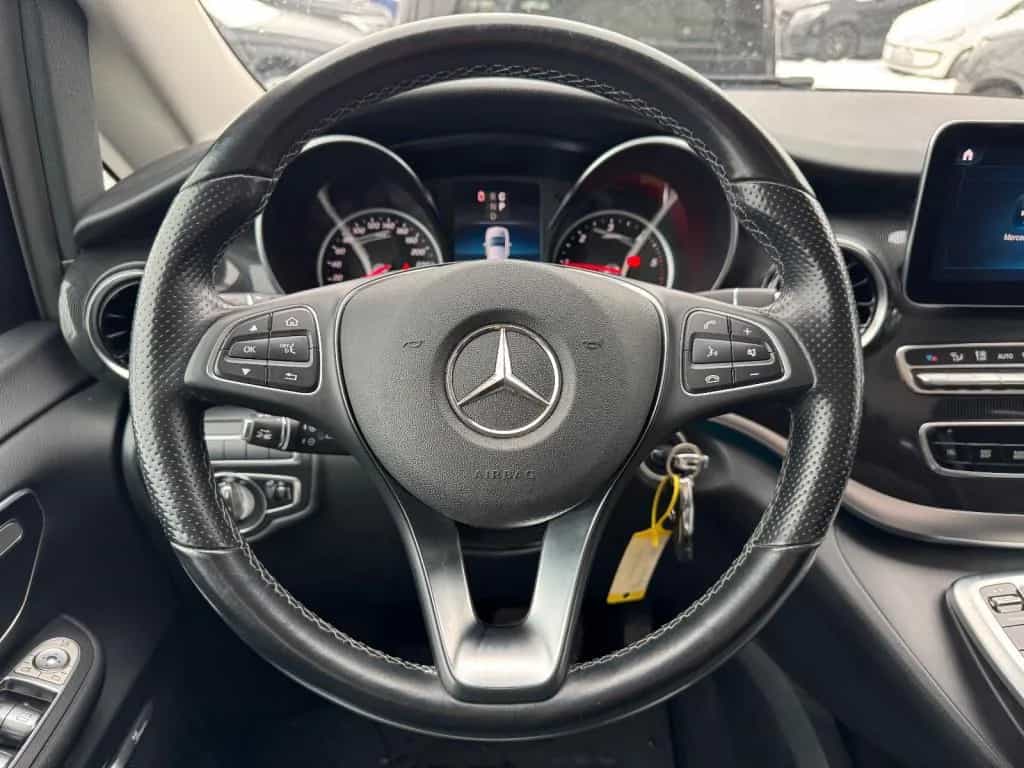Mercedes-Benz V-Class 250 07/2022-photo-9