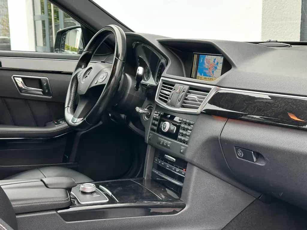 Mercedes-Benz E 250 *AMG-LINE*COMAND*BlueE*SHZ*PDC*XENON* 09/2011-photo-11