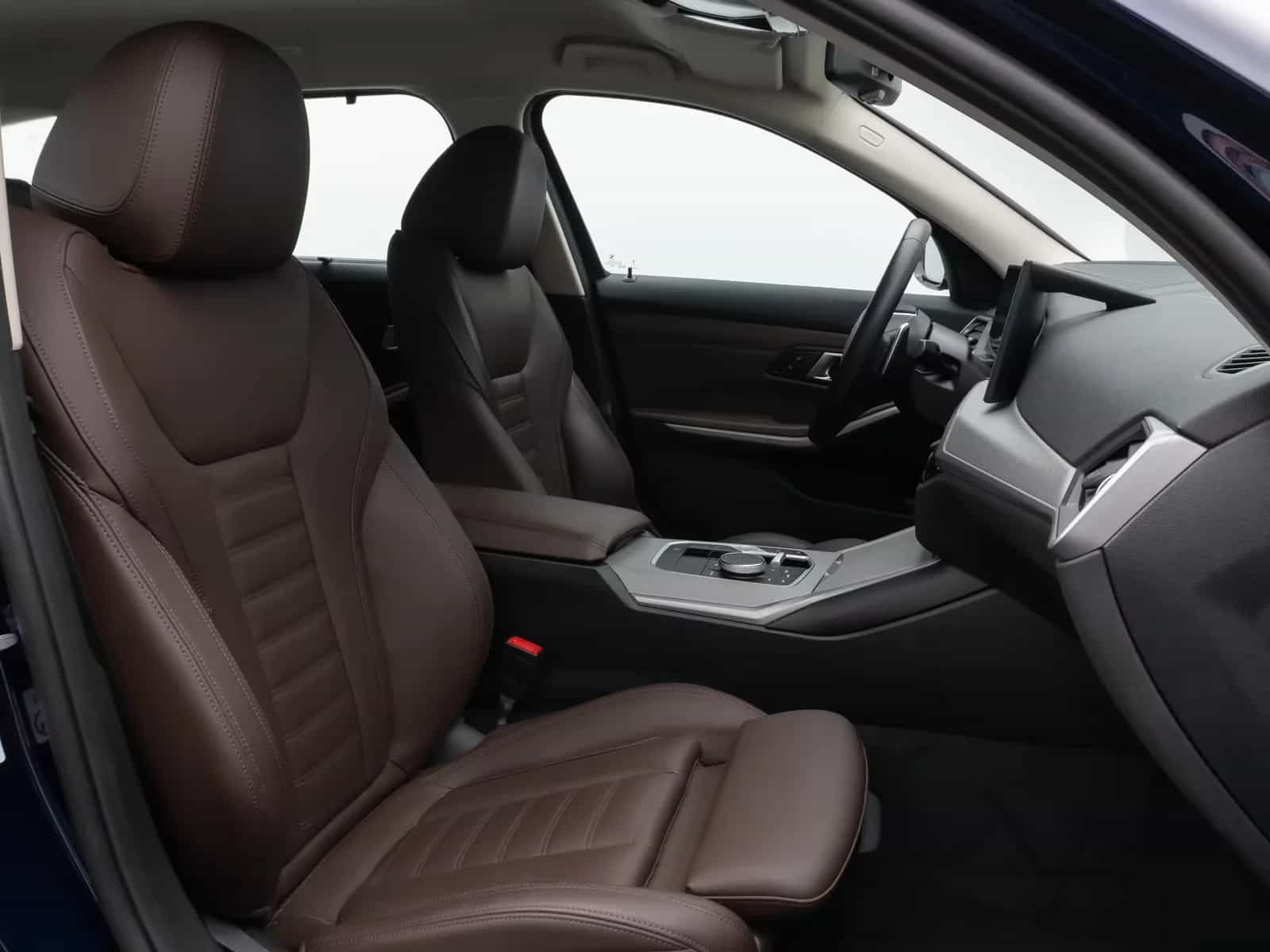 BMW 3 Series 320 d Touring LCI *HUD*LED*PDC*NAVI*AHK* 01/2023-photo-35