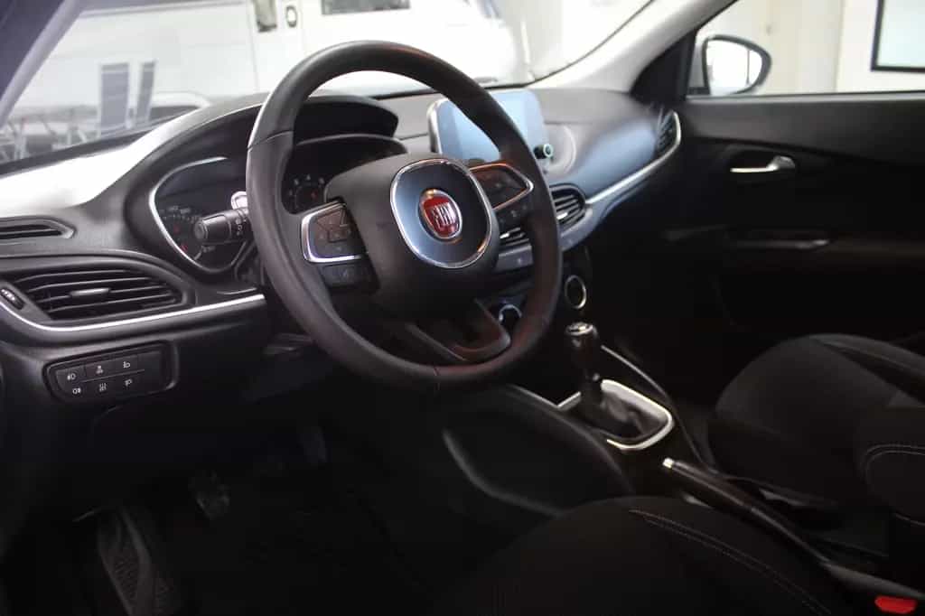 Fiat Tipo 1.4 T-Jet Lounge(Sitzheizung,Navi, ACC,AHK) 12/2021-photo-9