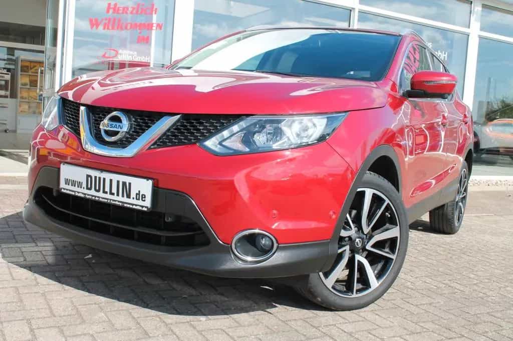 Nissan Qashqai Tekna + Anhängerzug 07/2016-photo-0