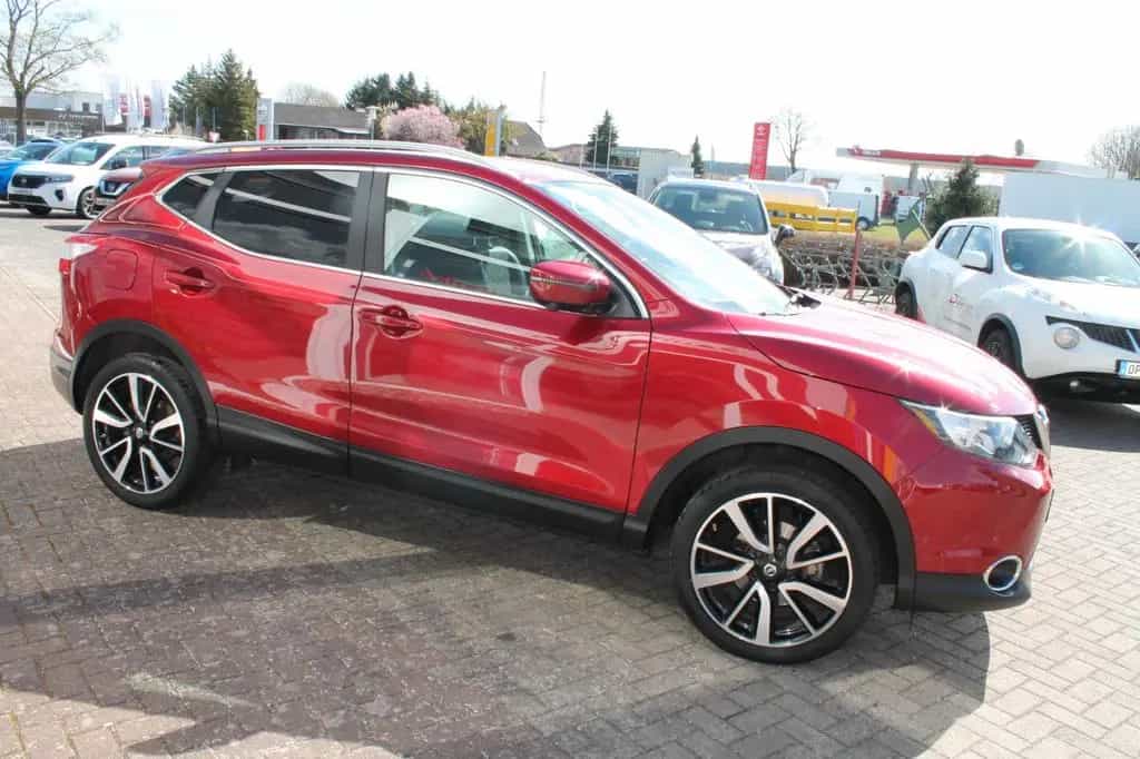 Nissan Qashqai Tekna + Anhängerzug 07/2016-photo-10
