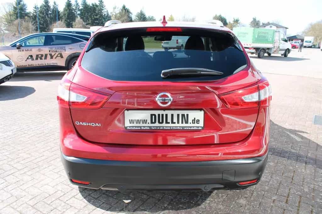Nissan Qashqai Tekna + Anhängerzug 07/2016-photo-7