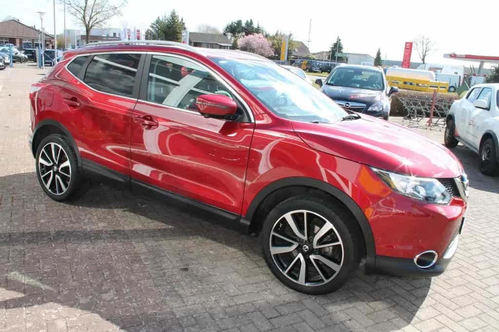 Nissan Qashqai Tekna + Anhängerzug 07/2016-photo-9