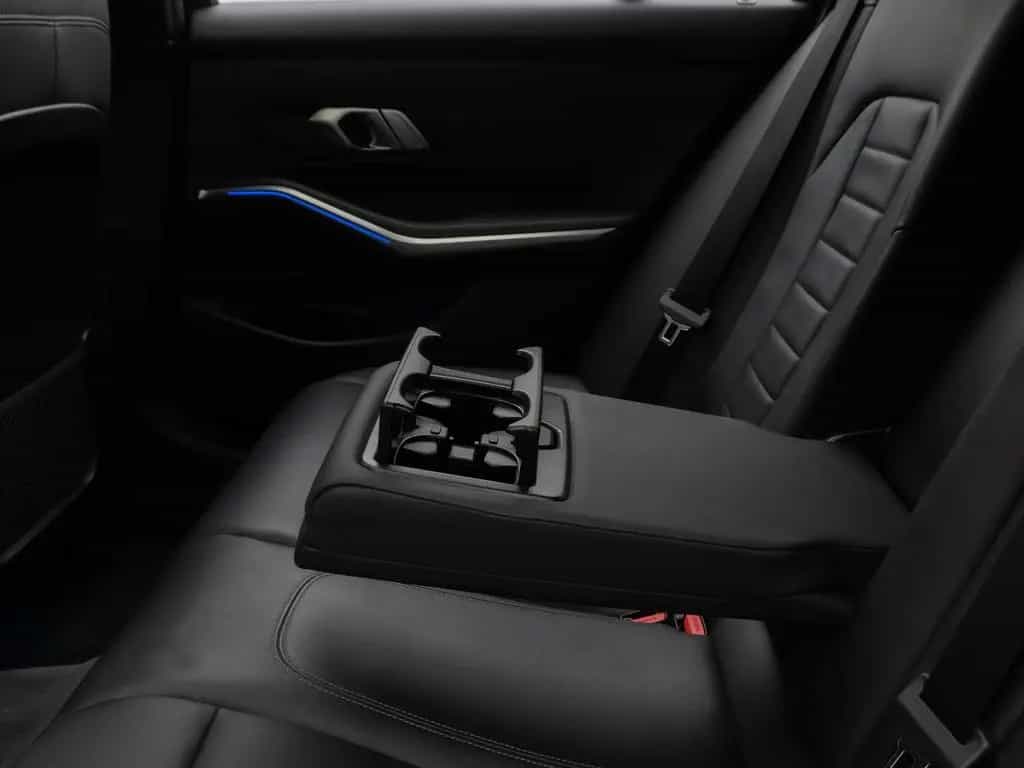 BMW 3 Series 320i M Sport Panorama Kamera Laser HiFi Komfort 05/2021-photo-27