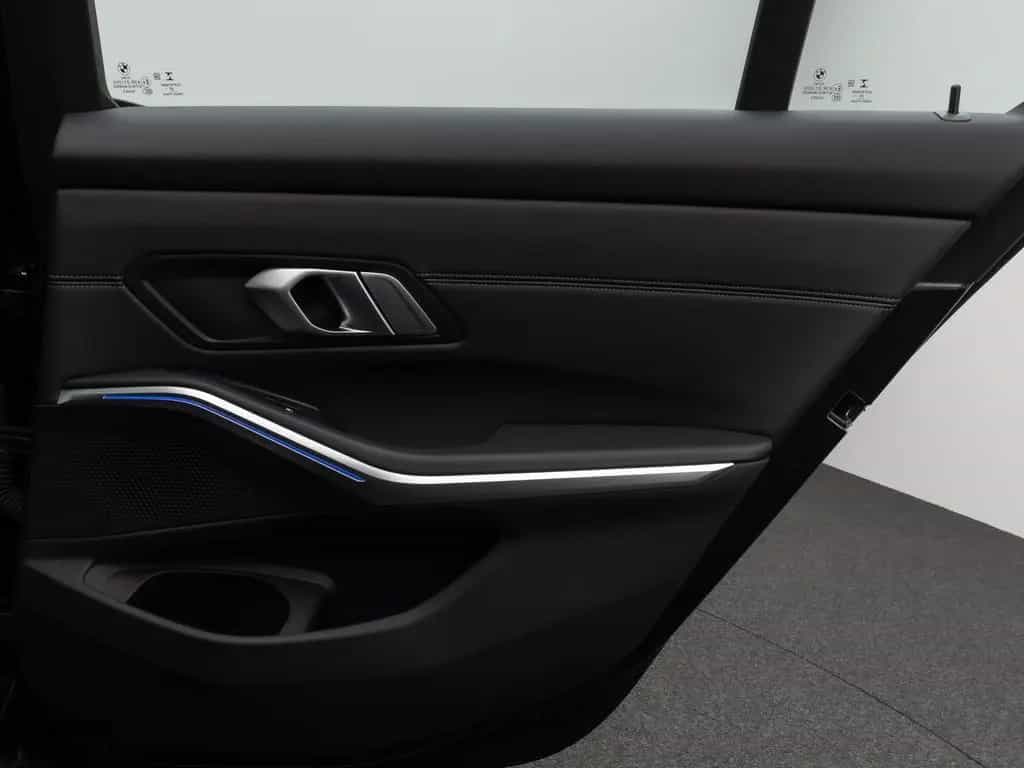 BMW 3 Series 320i M Sport Panorama Kamera Laser HiFi Komfort 05/2021-photo-33