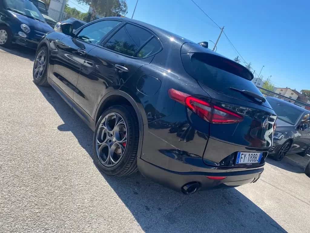 Alfa Romeo Stelvio 2.2 Turbodiesel 180 CV AT8 RW 07/2018-photo-5