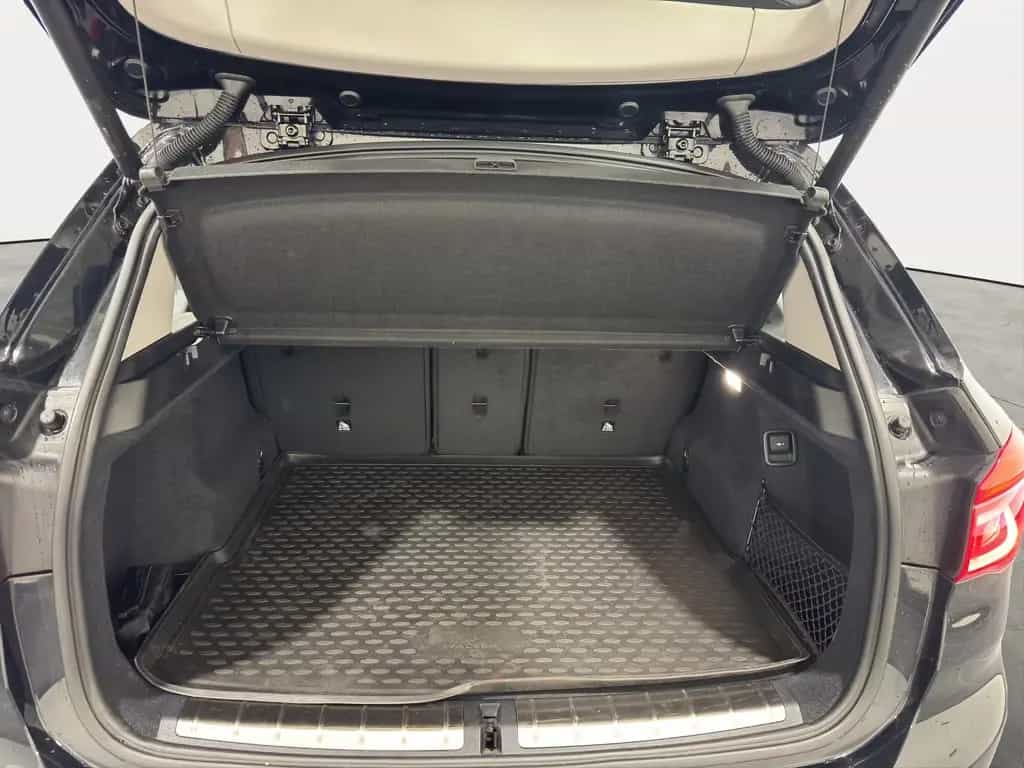 BMW X1 sDrive 18 i Sport Line *AHK*NAVI*LED*KAMERA* 11/2018-photo-11