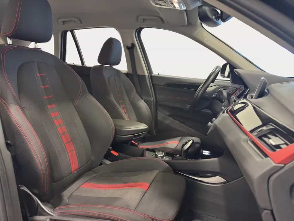 BMW X1 sDrive 18 i Sport Line *AHK*NAVI*LED*KAMERA* 11/2018-photo-13