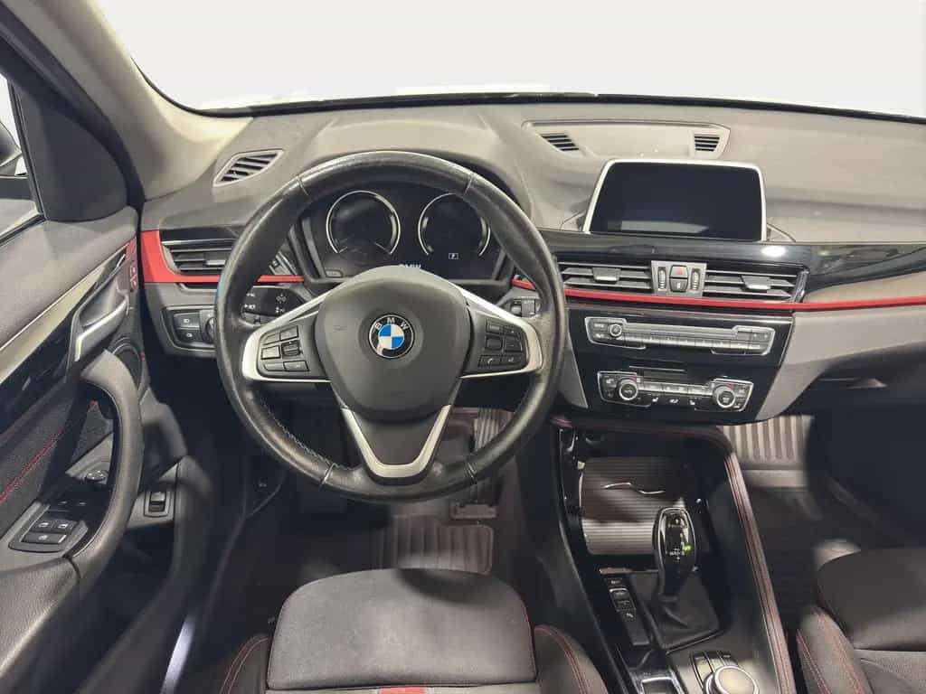 BMW X1 sDrive 18 i Sport Line *AHK*NAVI*LED*KAMERA* 11/2018-photo-14