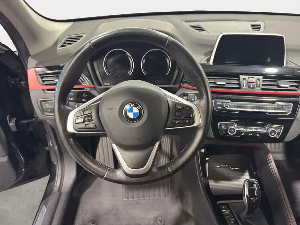 BMW X1 sDrive 18 i Sport Line *AHK*NAVI*LED*KAMERA* 11/2018-photo-2