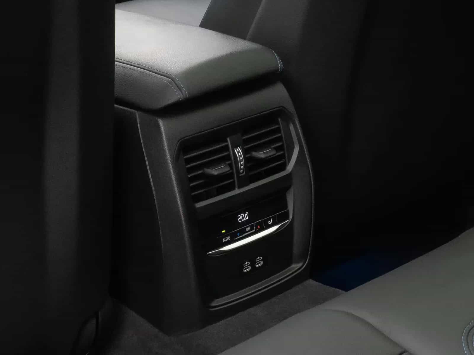 BMW 3 Series 330d Kamera DAB HiFi Leder Sport AdaptLED 18Zoll 03/2023-photo-28