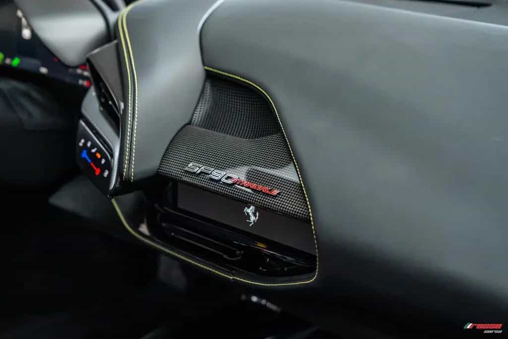 Ferrari SF90 *FULL NERO DAYTONA STEALTH CONFIG.* 06/2021-photo-15