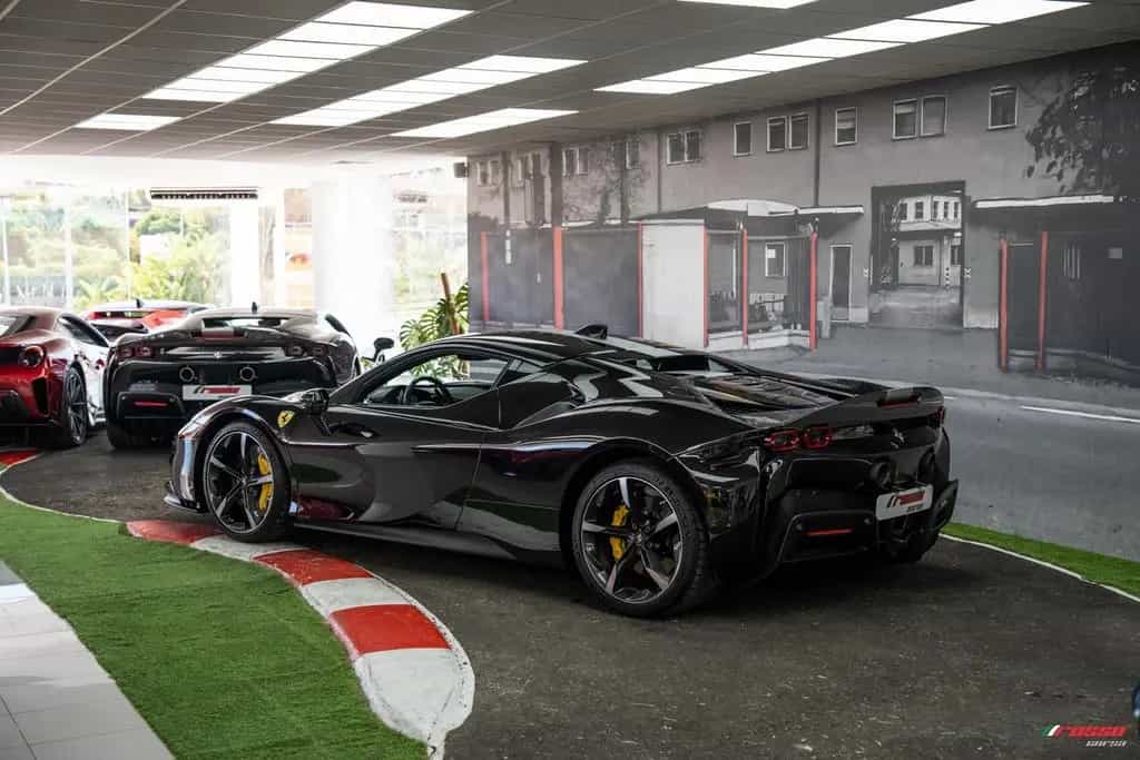 Ferrari SF90 *FULL NERO DAYTONA STEALTH CONFIG.* 06/2021-photo-6