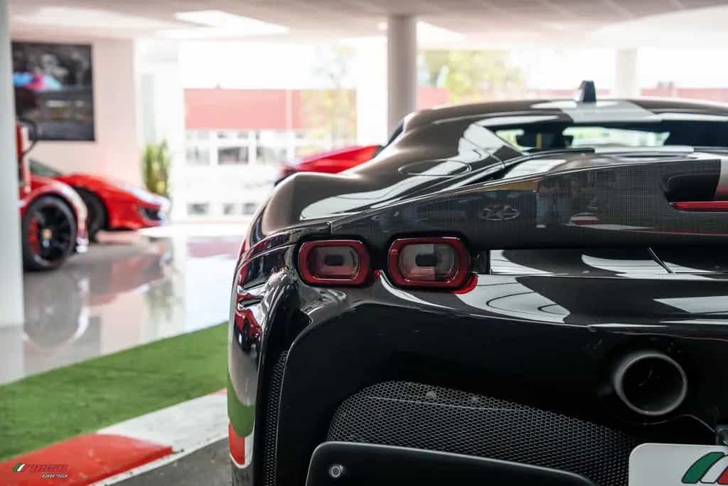 Ferrari SF90 *FULL NERO DAYTONA STEALTH CONFIG.* 06/2021-photo-9