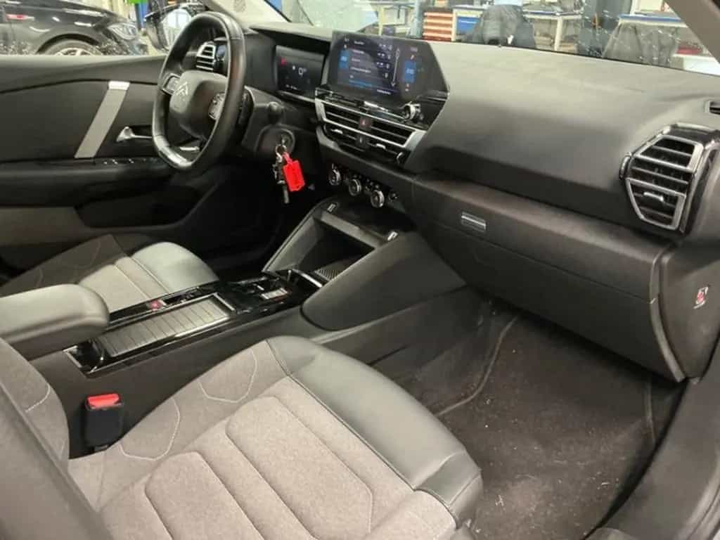 Citroën C4 Feel Pack 1.2 PureTech 130 Kamera Navi App 04/2023-photo-12