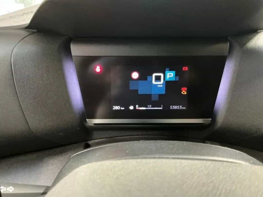 Citroën C4 Feel Pack 1.2 PureTech 130 Kamera Navi App 04/2023-photo-4