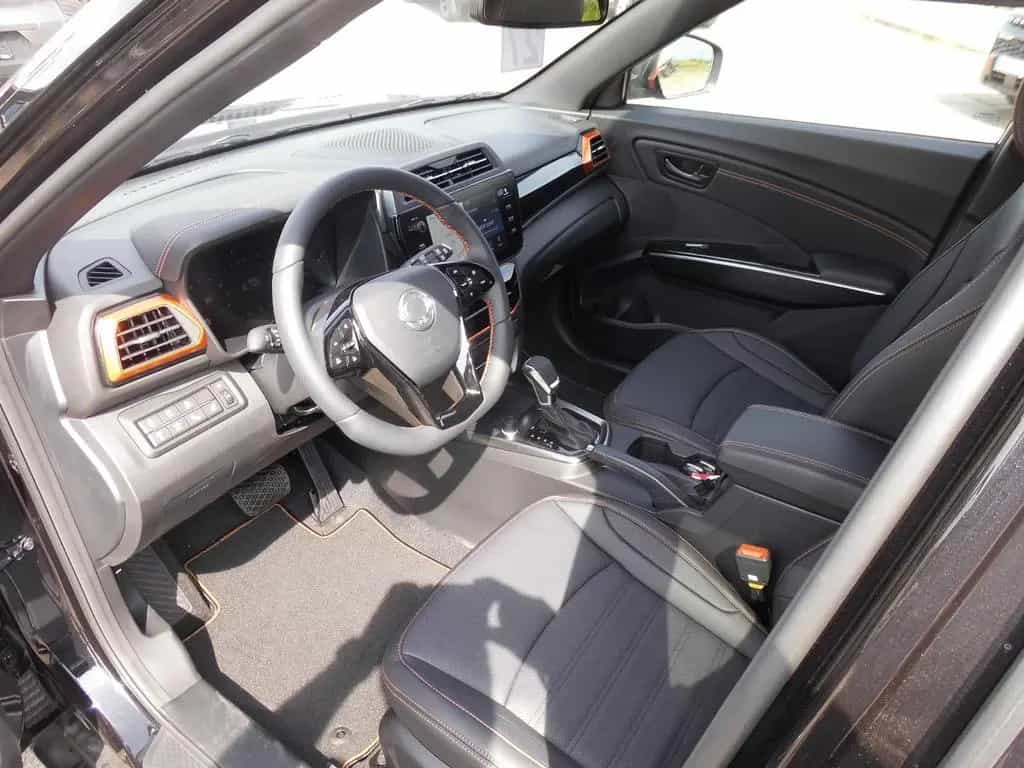 KGM Tivoli 1.5T "Limited 50" AT Leder Klima-AT LED null-photo-5