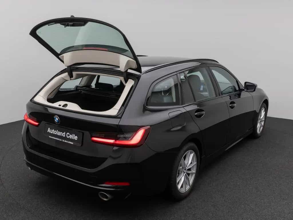 BMW 3 Series 330i xD DAB HUD CockPitPro PDCFernlichtassist 10/2022-photo-12