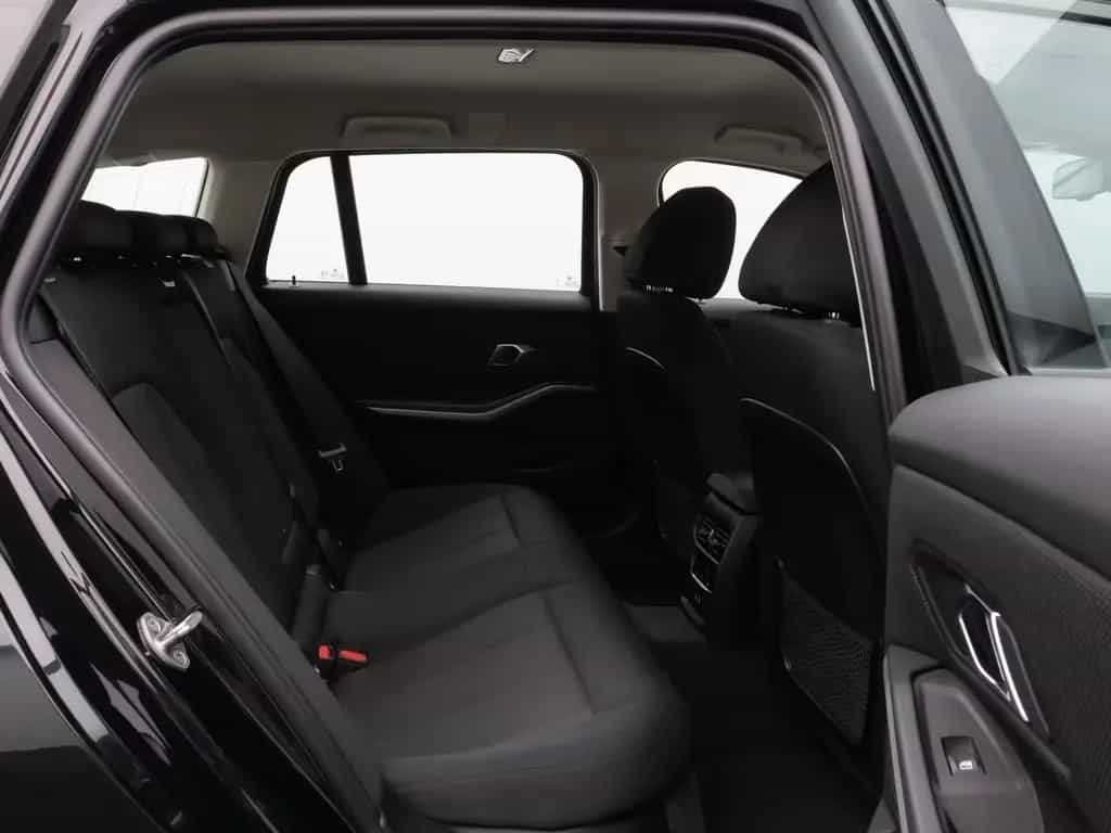 BMW 3 Series 330i xD DAB HUD CockPitPro PDCFernlichtassist 10/2022-photo-26
