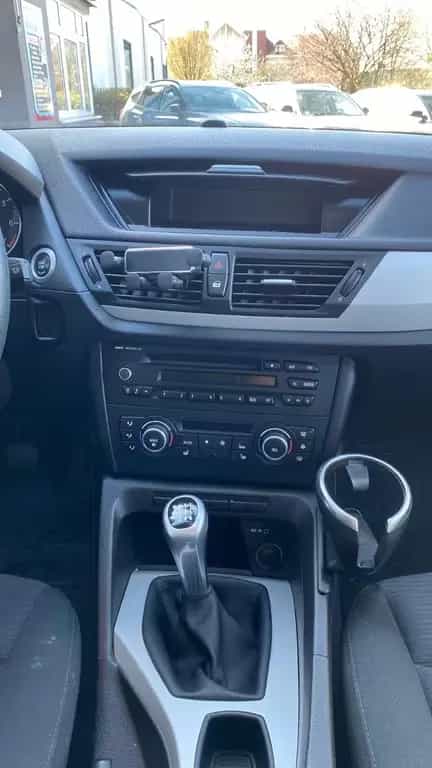 BMW X1 18 i sDrive*Sitzheizung *Klima 05/2012-photo-10