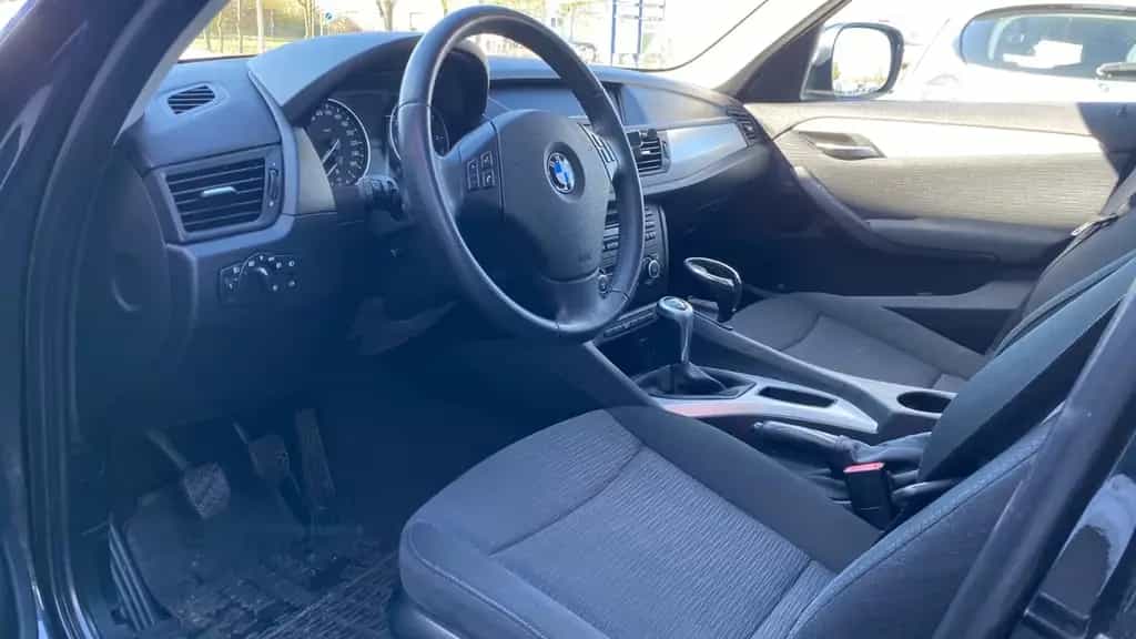 BMW X1 18 i sDrive*Sitzheizung *Klima 05/2012-photo-8