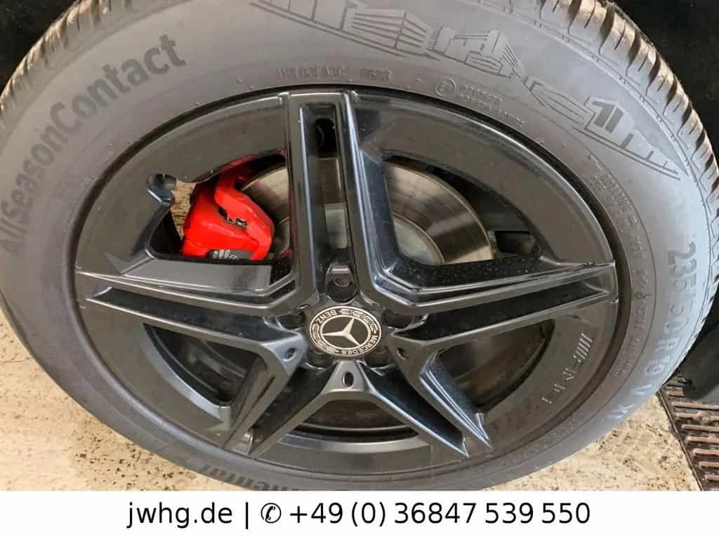 Mercedes-Benz GLB-Class 250 4M AMG Distronic+Pano 360 Widescreen+++ 02/2020-photo-4