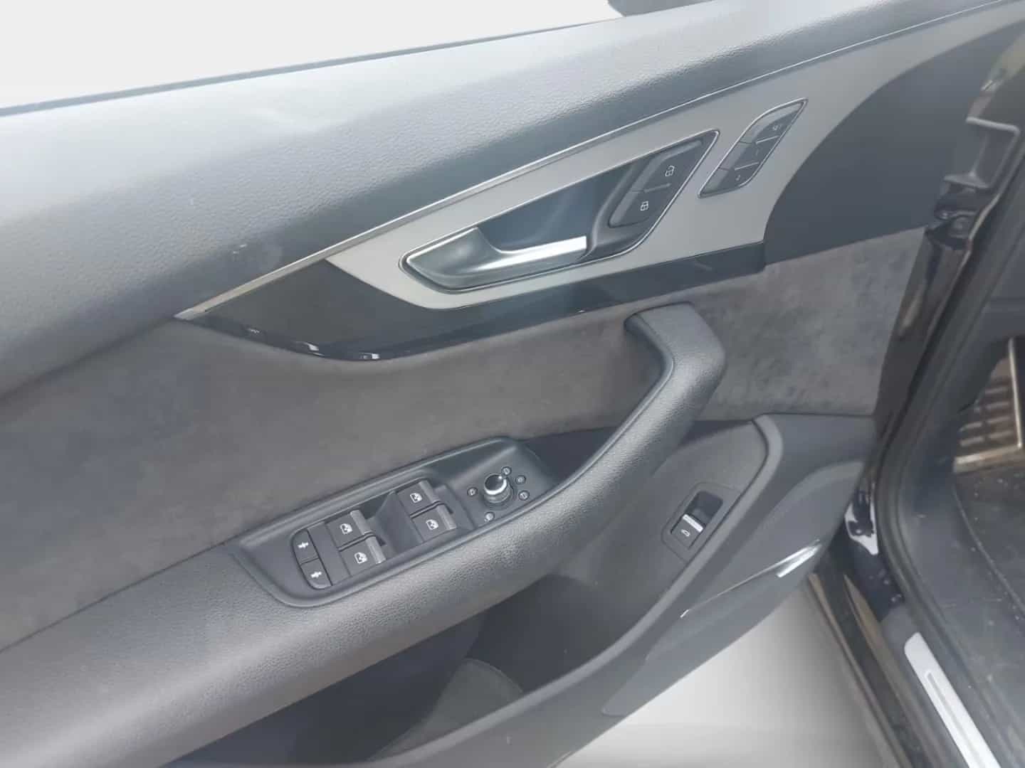Audi Q7 05/2019-photo-17