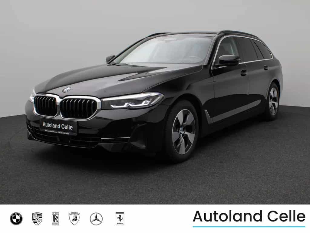 BMW 5 Series 520d xD Panorama Kamera HUD DAB H/K AHK Leder 01/2023-photo-0