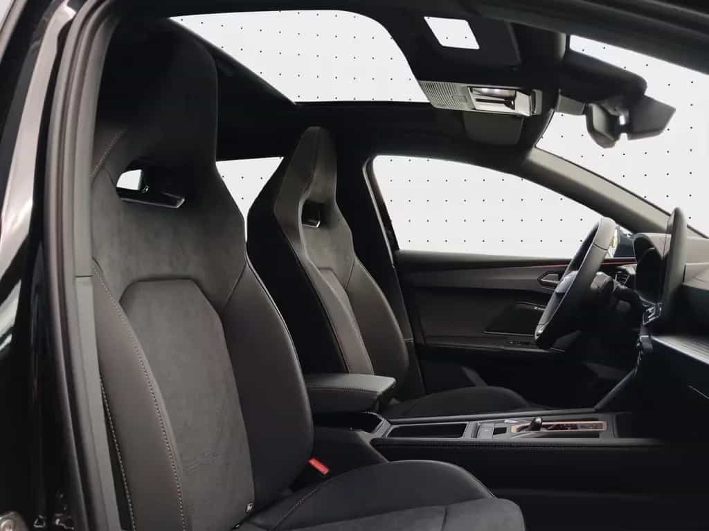 Cupra Leon VZ 2.0 TSI 300PS *Matrix*Pano*Sennheiser* 03/2026-photo-4